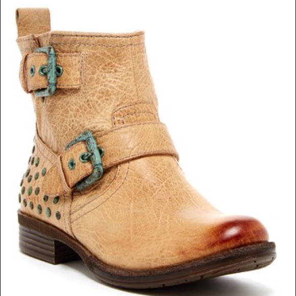 Distressed Leather Buckle Studded Combat Moto Boot - Picture 6 of 8